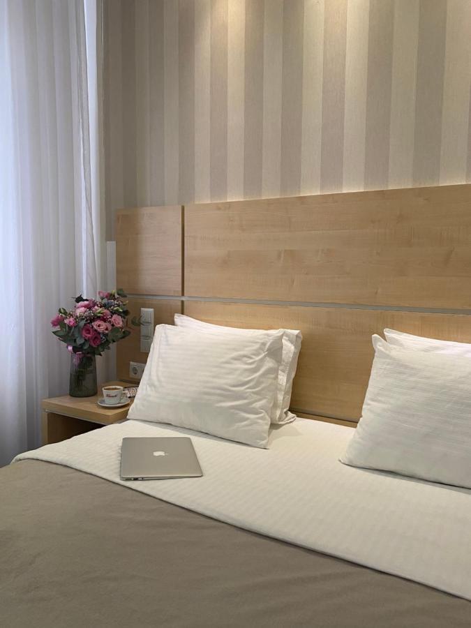 Laurus Motel Airport Tuzla Zivinice 外观 照片