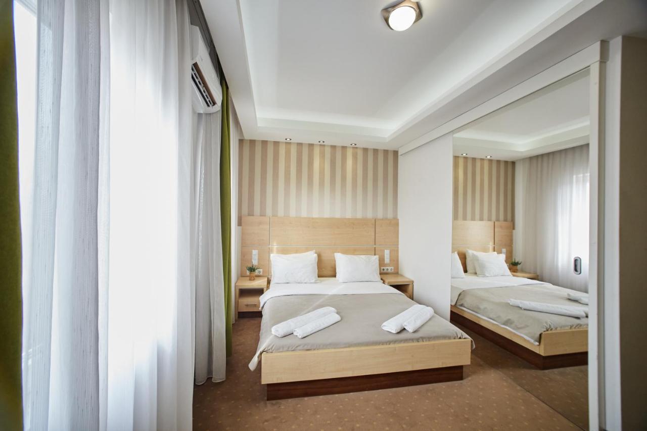Laurus Motel Airport Tuzla Zivinice 外观 照片