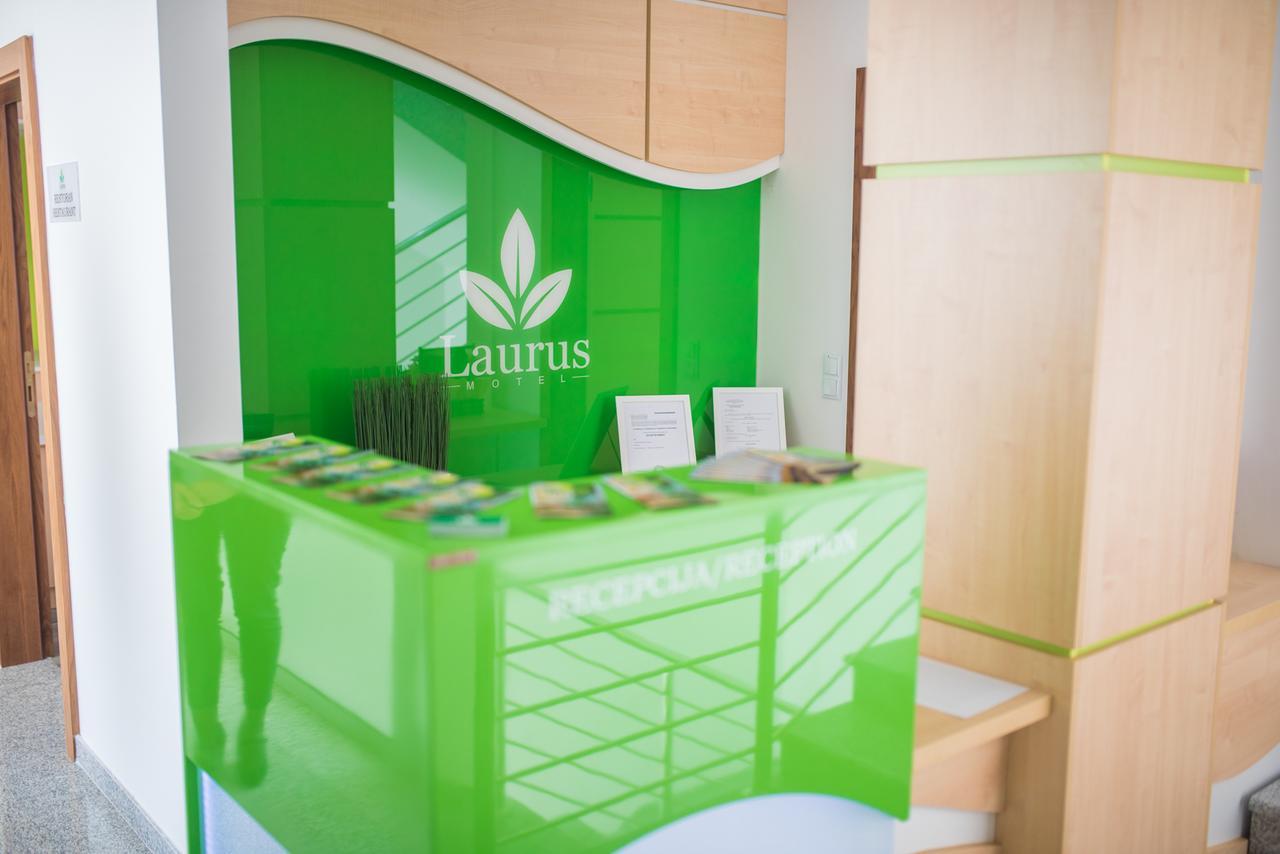 Laurus Motel Airport Tuzla Zivinice 外观 照片