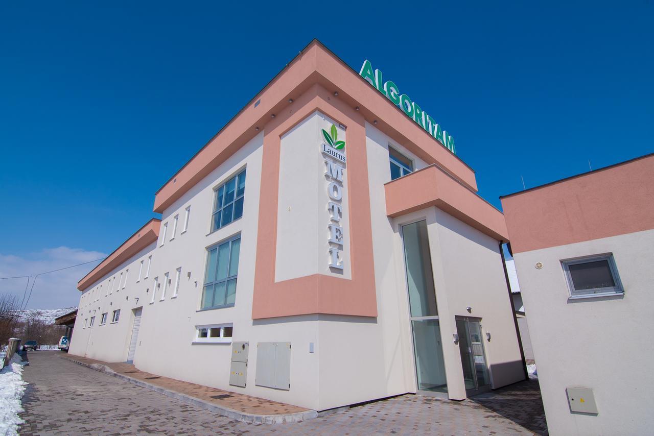 Laurus Motel Airport Tuzla Zivinice 外观 照片